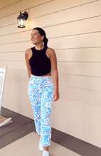 Load image into Gallery viewer, The Carolyn Jeans