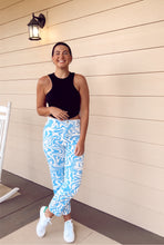 Load image into Gallery viewer, The Carolyn Jeans