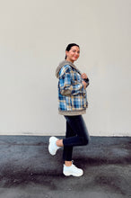 Load image into Gallery viewer, Lizzie Hoodie Flannel
