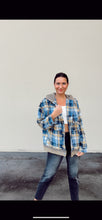 Load image into Gallery viewer, Lizzie Hoodie Flannel
